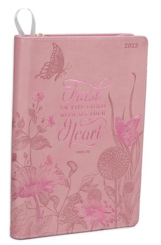 Cover of Trust in the Lord with All Your Heart (Proverbs 3:5), 2023 Executive Zippered Planner